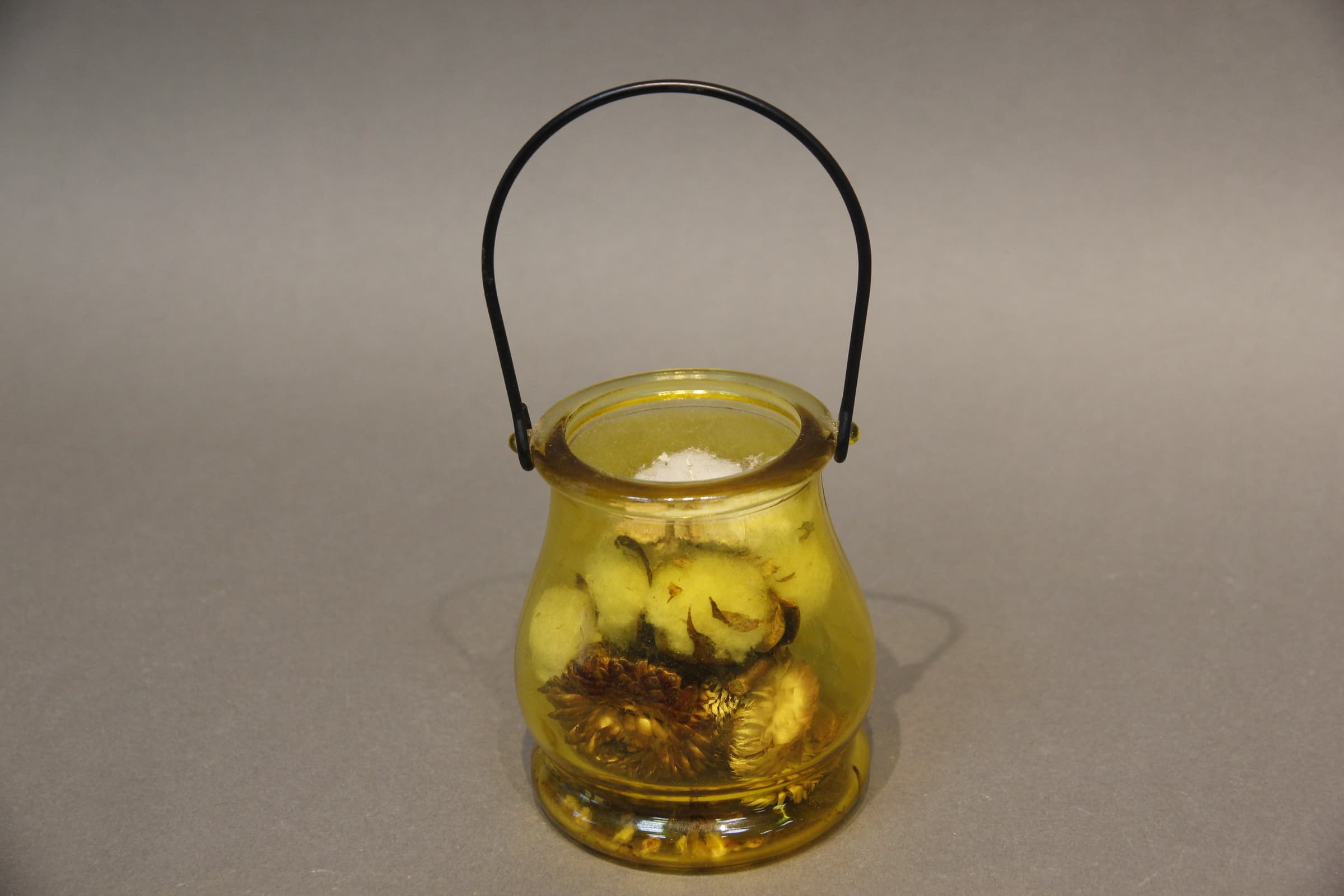 黃色玻璃燭台 