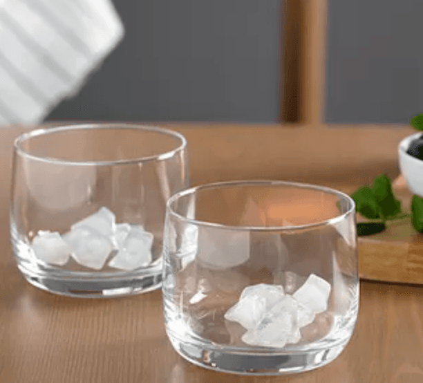 烈酒小杯