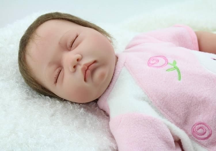 仿真嬰兒（咖啡色頭髮）